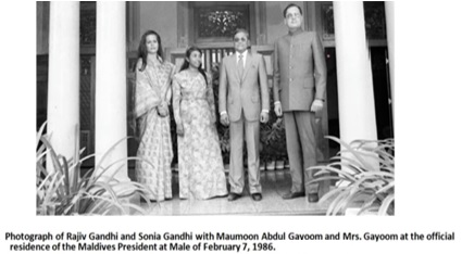 Photograph of Rajiv Gandhi and Sonia Gandhi with Maumoon Abdul Gayoom and Mrs. Gayoom